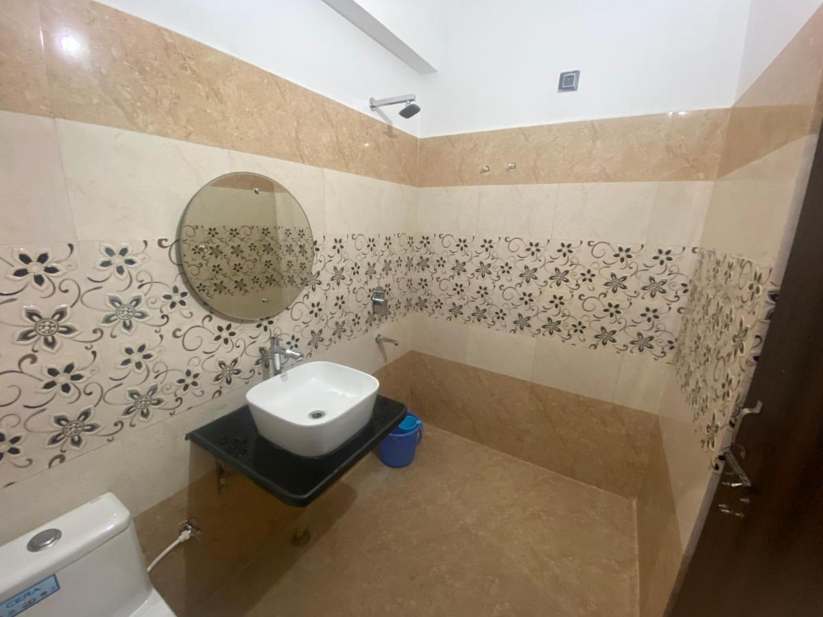 Shivalik Residency - Hotel&Banquet Hall Bara Banki Extérieur photo