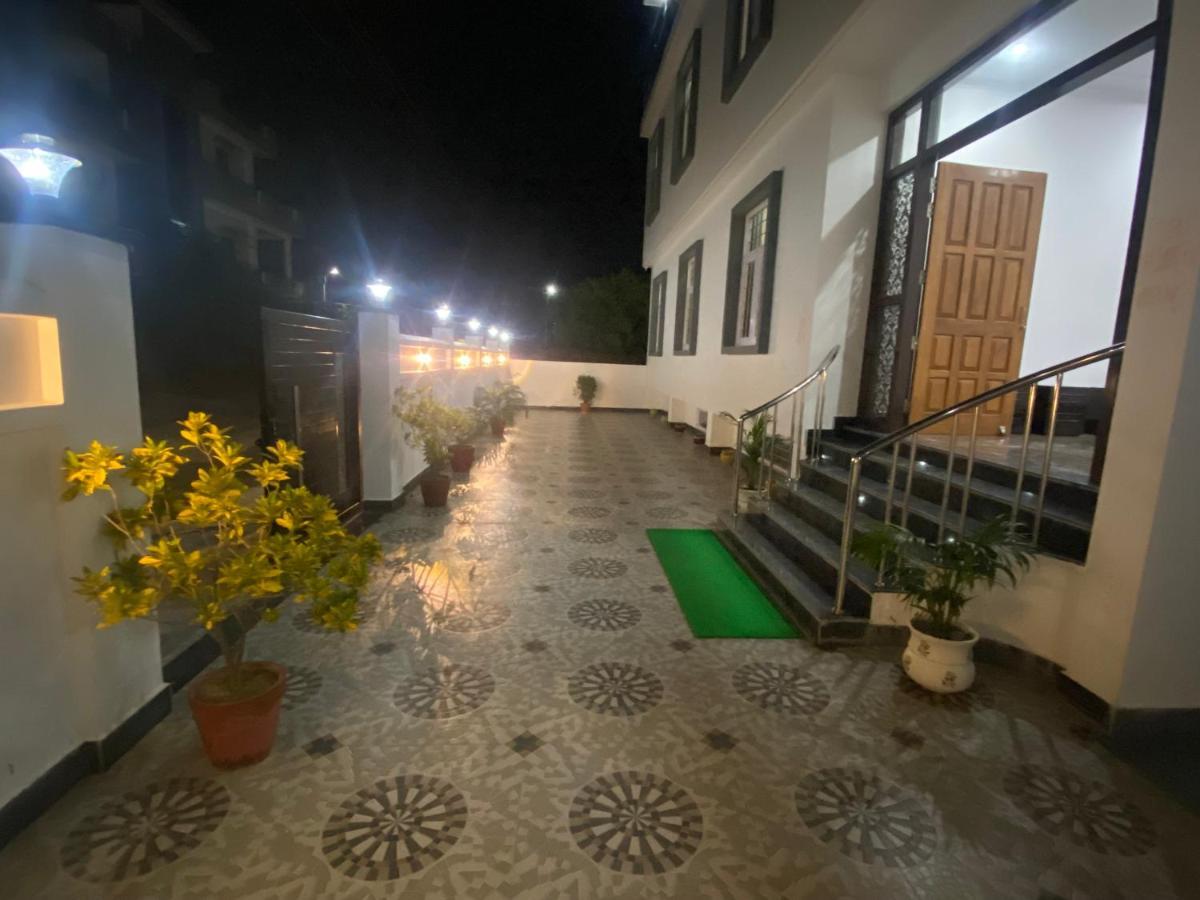 Shivalik Residency - Hotel&Banquet Hall Bara Banki Extérieur photo